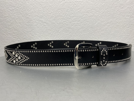 Ceinture avec clous noir femme