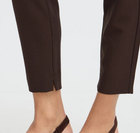 Pantalon classique chocolat femme