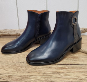 Bottines marine en cuir femme