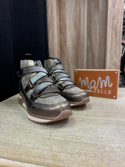 Baskets en nubuck taupe femme