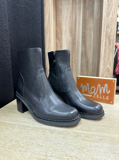 Bottines en cuir noir femme