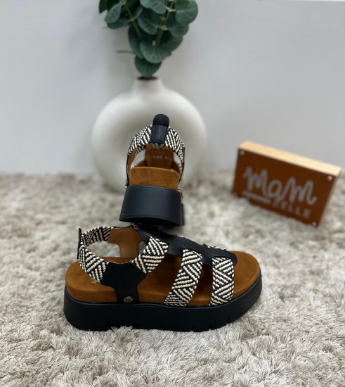 Nu-pieds noir plateforme femme