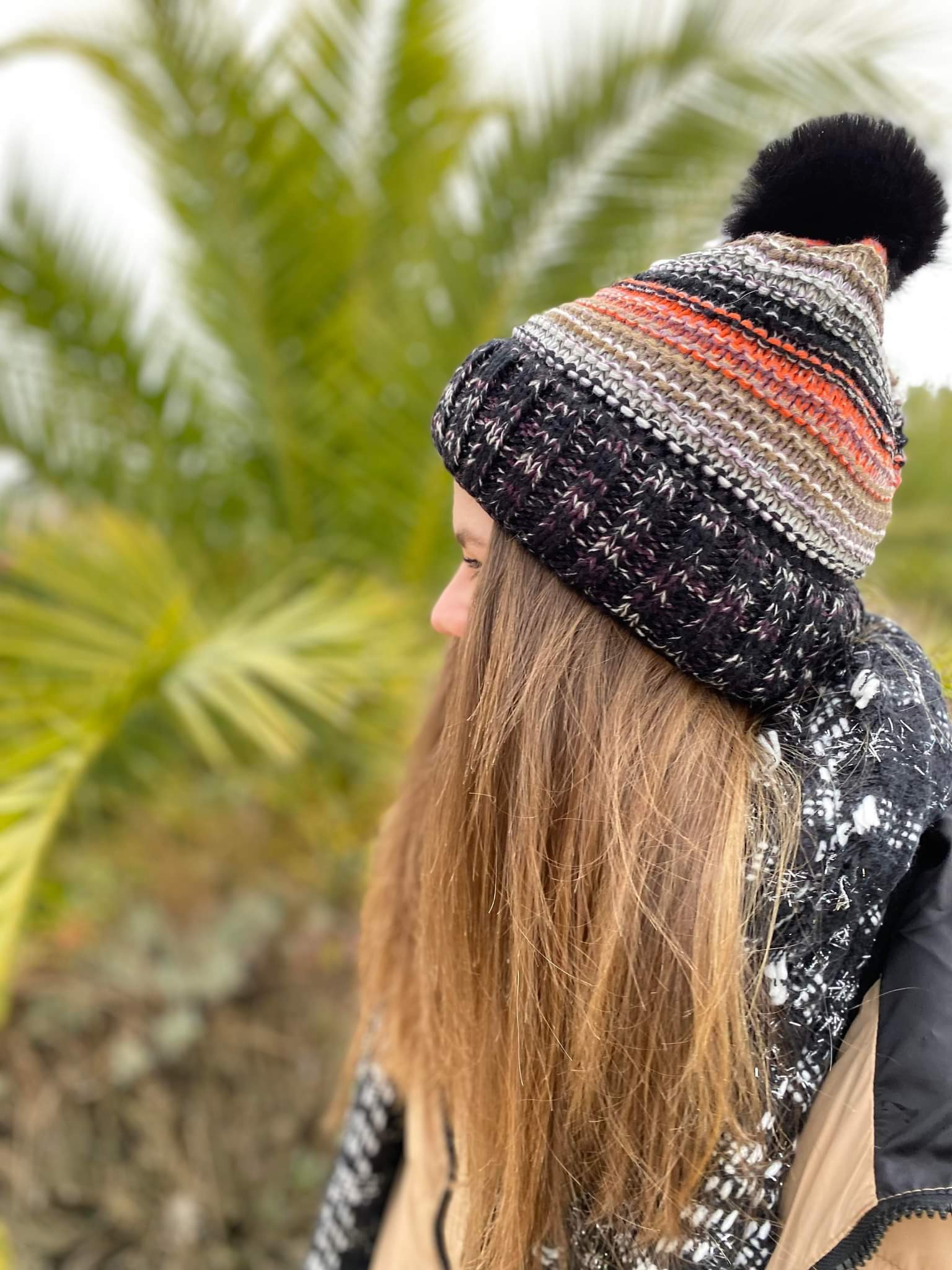 Bonnet tricoté en laine – La Fée Maraboutée
