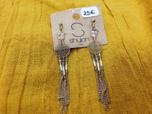 Boucles d’oreilles avec pendentif femme