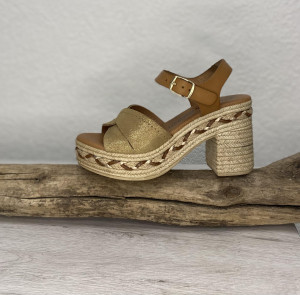 Nu pieds compensés dorés femme