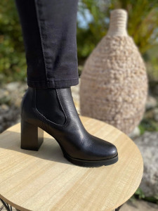 Bottes noires à talon femme