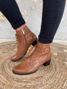 Bottines cognac lacets femme