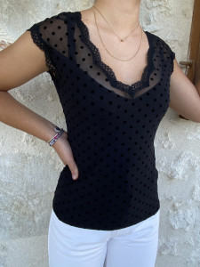 T-shirt noir MC à plumetis femme
