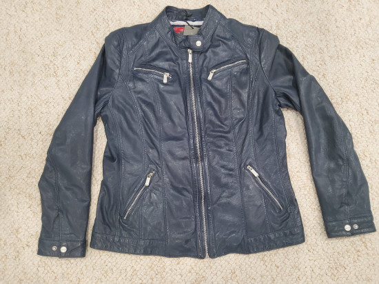 Blouson cintré en cuir marine