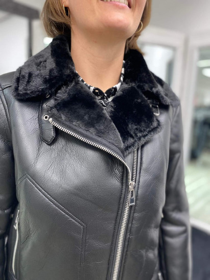 Blouson droit simili noir femme